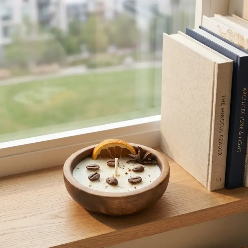 Doğal Soya Mumu: Ahşap Kasede Kahve, Portakal ve Anasonlu Tasarım - GV Atelier - Görsel 1